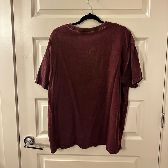 Aeropostale Burgundy “California” Short Sleeve Shirt - Picture 2 of 3